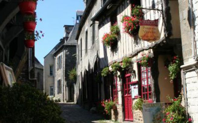 Le domaine de la pierre levée