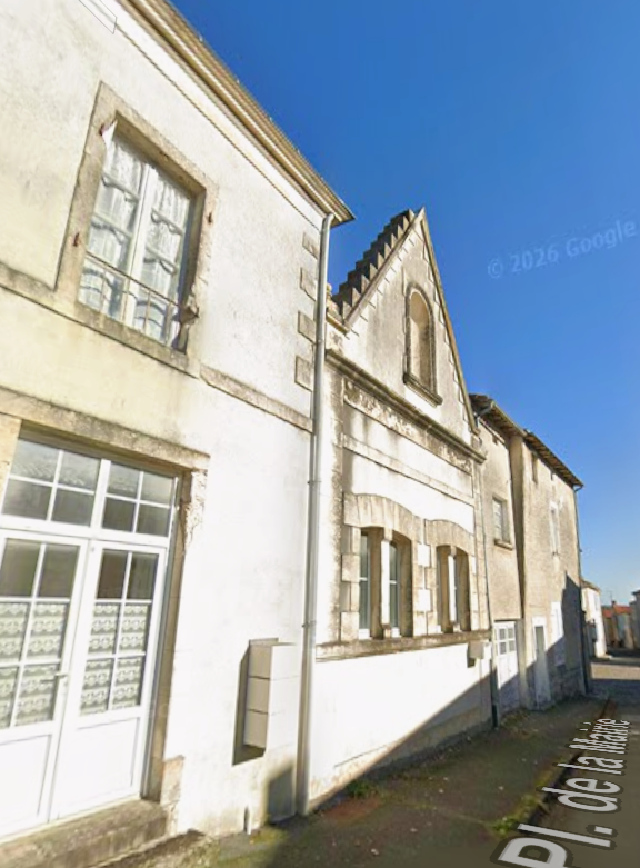 Place de la Mairie Puybelliar