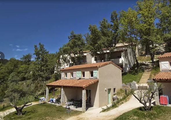 LE DOMAINE DES HAUTS DE SALAVAS