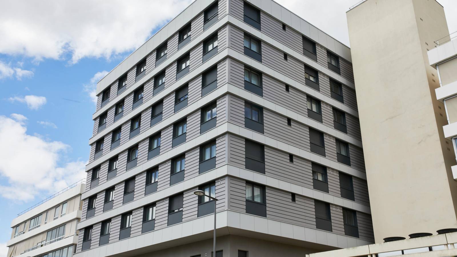 Twenty Campus Business School