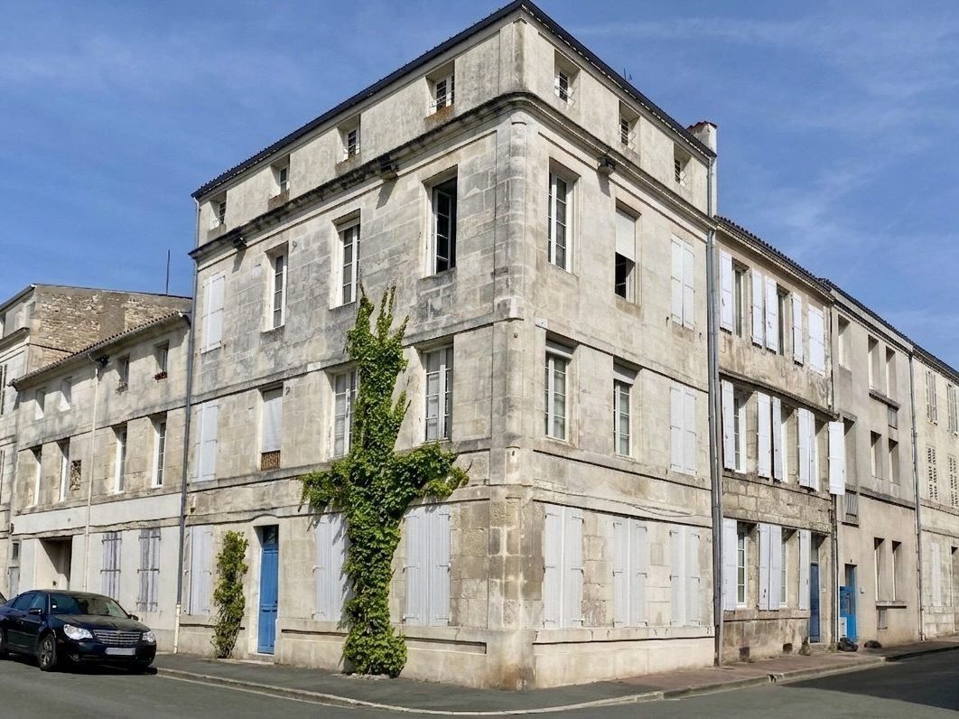 RUE ÉMILE COMBES