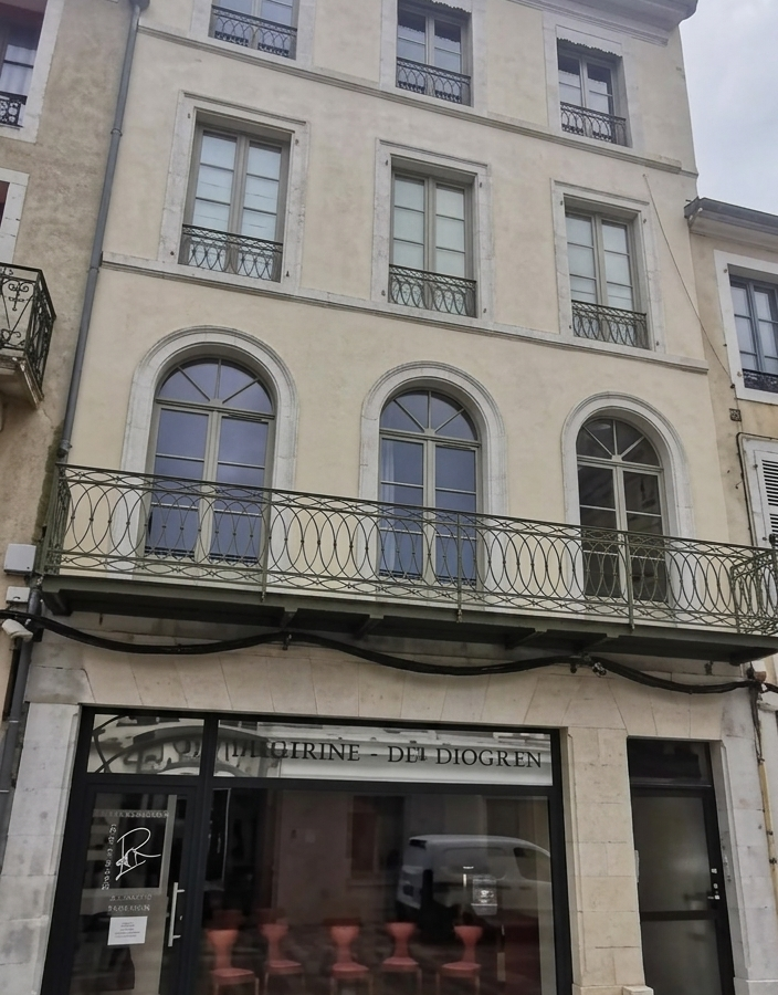 RUE SAINT-LOUIS