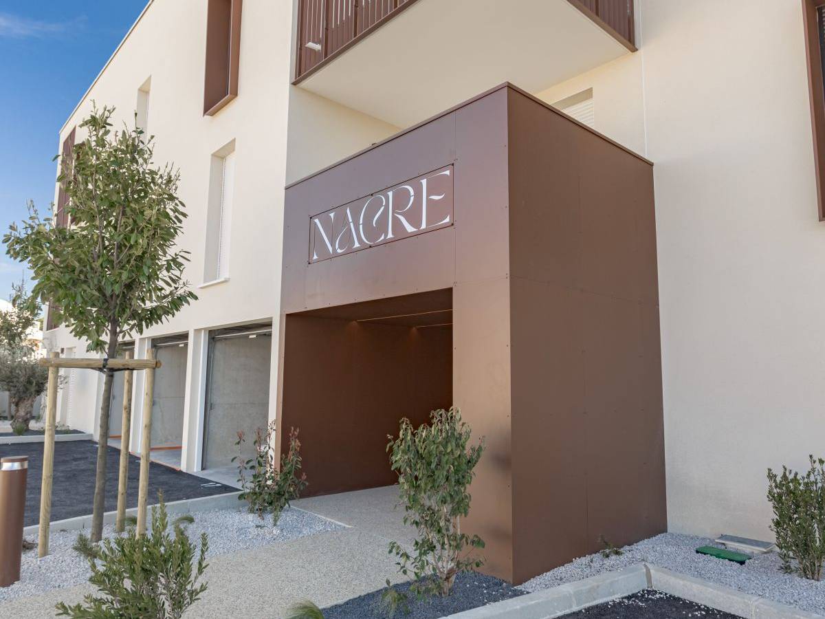 Nacre