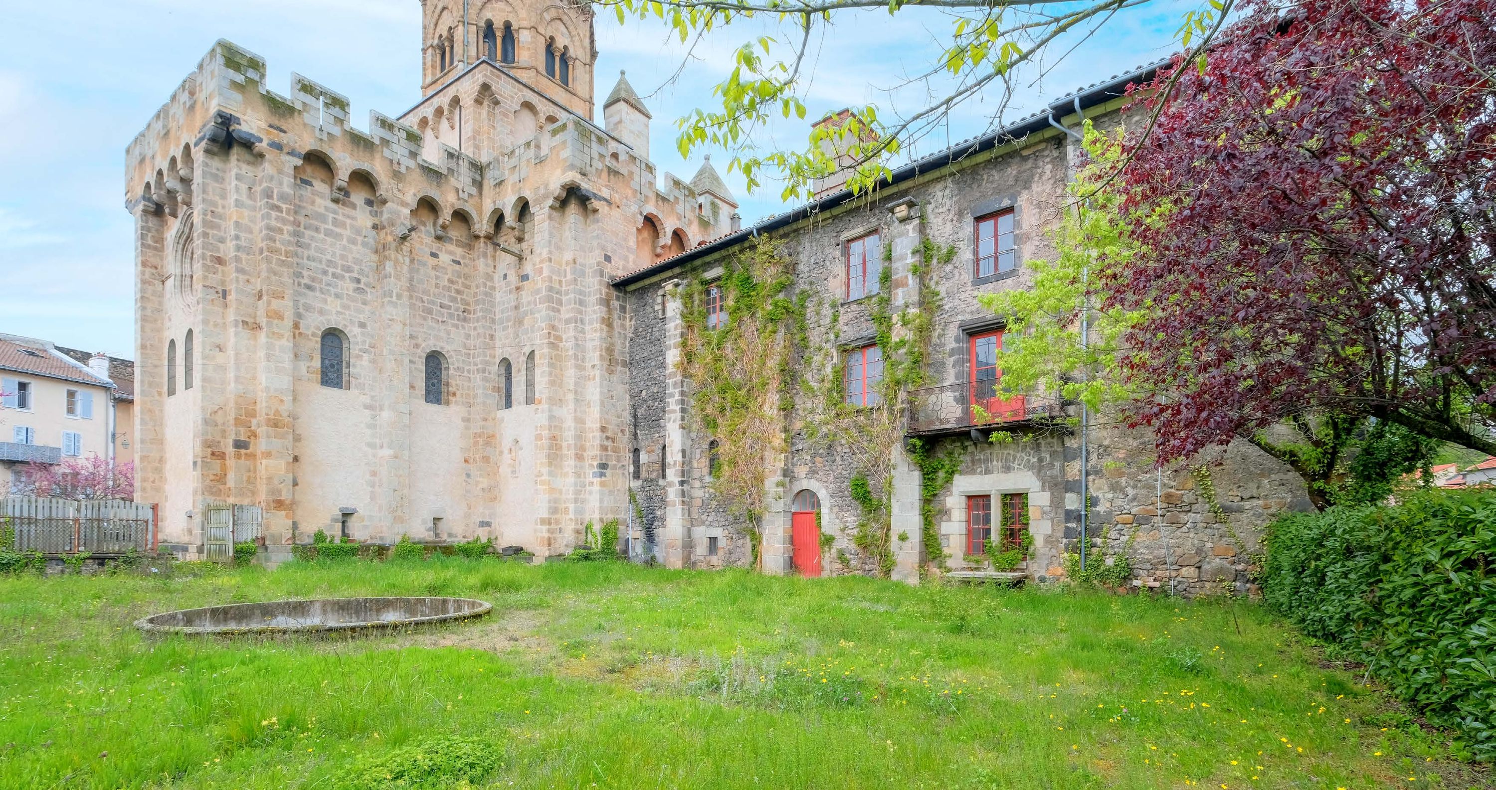 ROYAT : Château