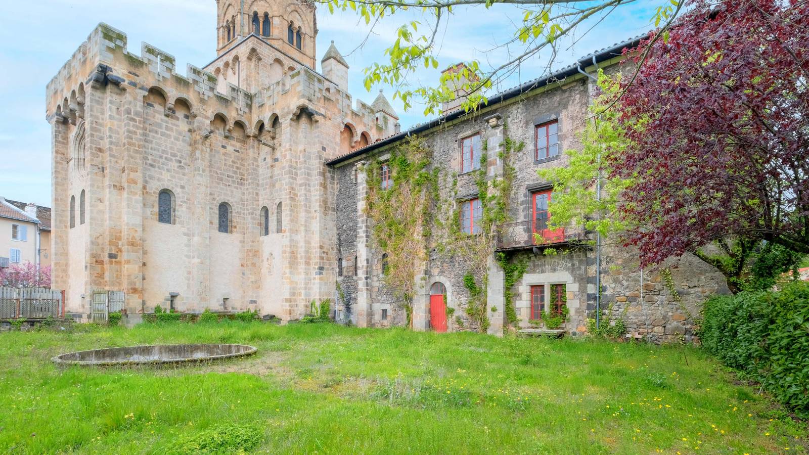 ROYAT : Château