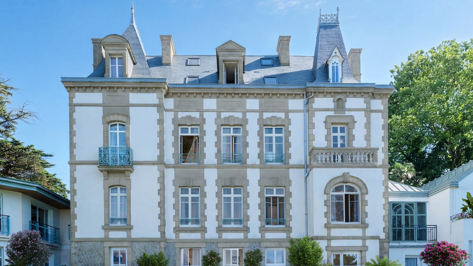DOUARNENEZ : Le Clos de VALLOMBREUSE (LMNP)